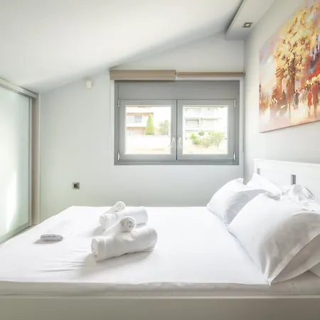 Endless Blue Maisonette