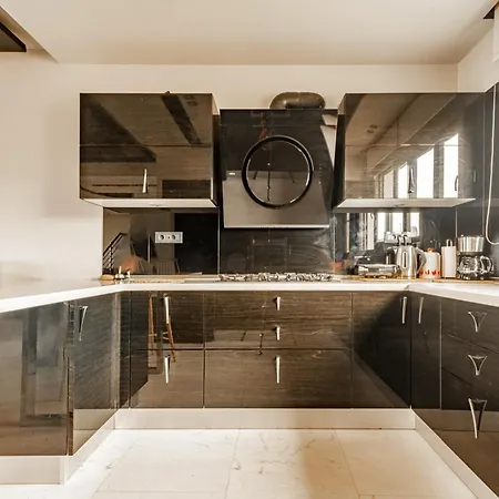 Endless Blue Maisonette
