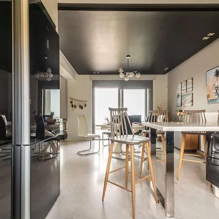 Endless Blue Maisonette *